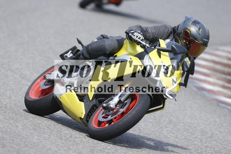 Archiv-2025/09 22.04.2025 Cornu Master School ADR/gruen-vert/32